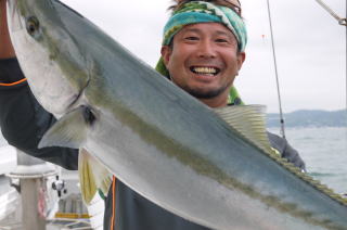 呑ませ釣り 青物大物