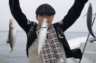 アジ 三連