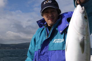 泳がせ釣り　青物メジロ