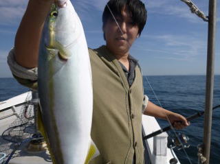 喰わせ釣り」 ハマチ