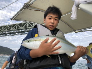 呑ませ釣り　青物　ブリ　メジロ　ハマチ