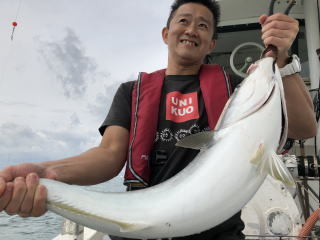 呑ませ釣り青物　鰤ブリ　メジロ　ハマチ