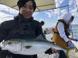 呑ませ釣り　ブリ　メジロ