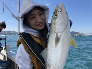 呑ませ釣り ブリ メジロ