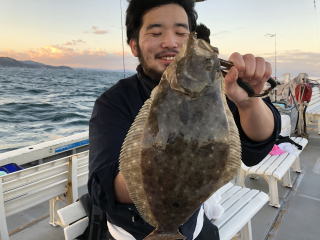 ヒラメ釣り　呑ませ　泳がせ釣り