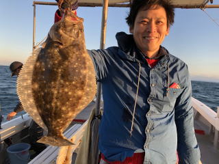 ヒラメ釣り　呑ませ　泳がせ釣り