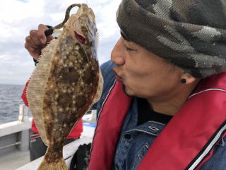 ヒラメ狙い　呑ませ泳がせ釣り