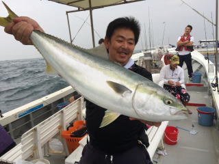 呑ませ釣り　ブリ鰤