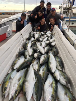 活き餌イカで呑ませ釣り