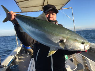 イカ呑ませ釣り ブリ メジロ