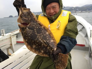 肉厚　ヒラメ呑ませ釣り