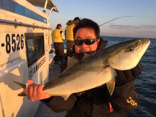 呑ませ釣り　鰤　ブリ