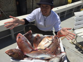 三幸丸　真鯛サビキ釣果