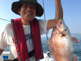 落とし込み　イワシの喰わせ釣り真鯛