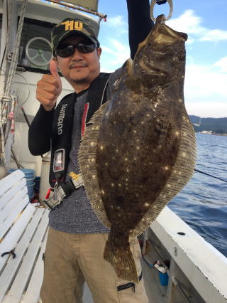 ヒラメ釣り　アンダーベイト喰わせサビキ　イワシの落とし込み