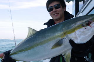 呑ませ釣り　青物メジロ