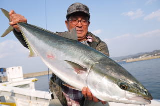 ブリ　呑ませ釣り